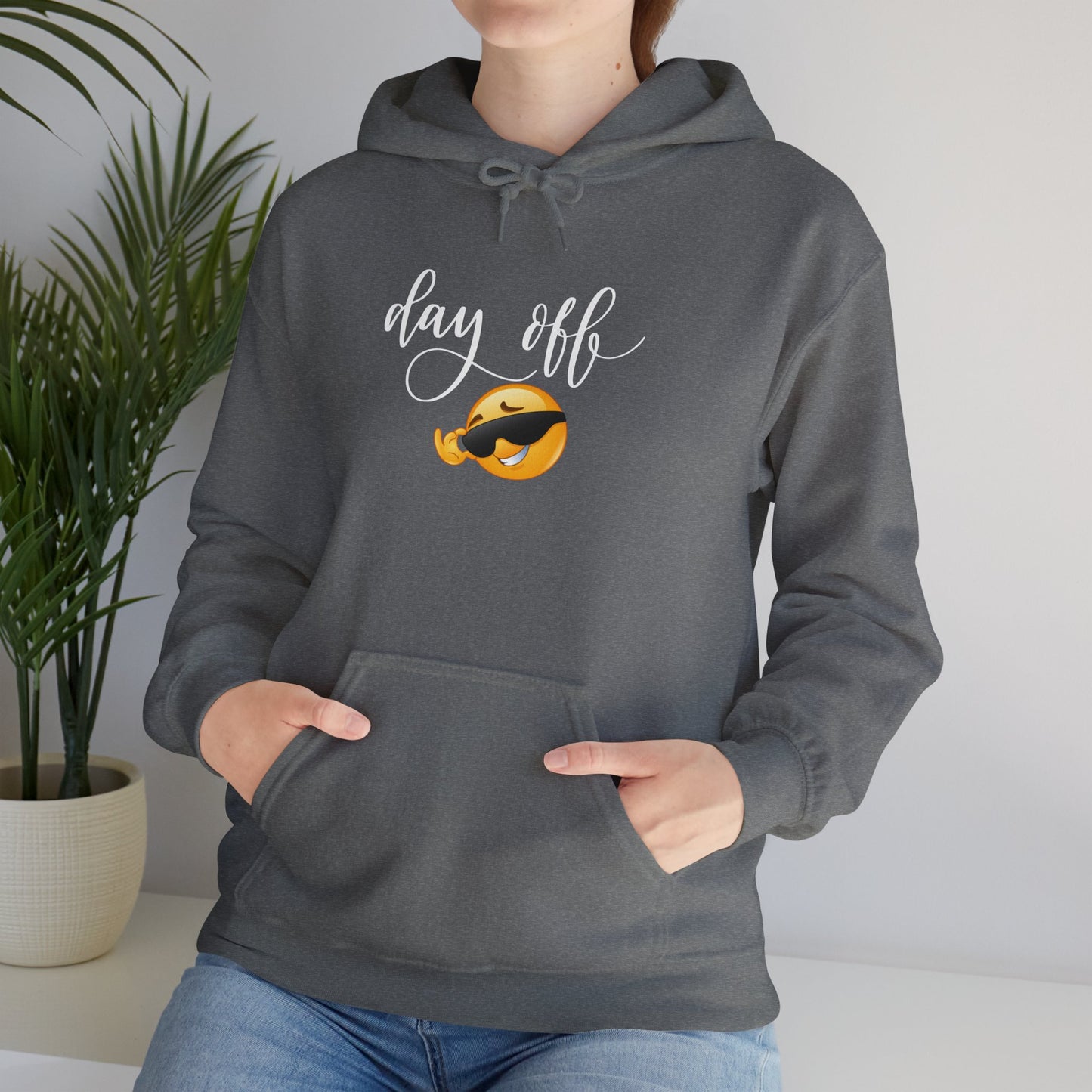 Day Off - Unisex Heavy Blend™ Hooded Sweatshirt