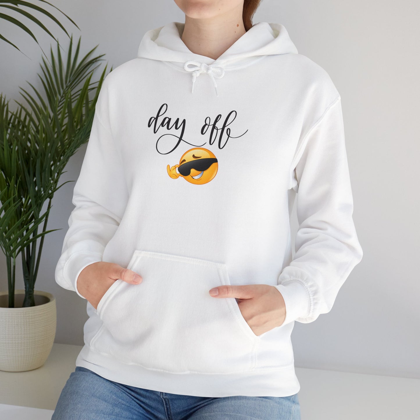 Day Off - Unisex Heavy Blend™ Hooded Sweatshirt