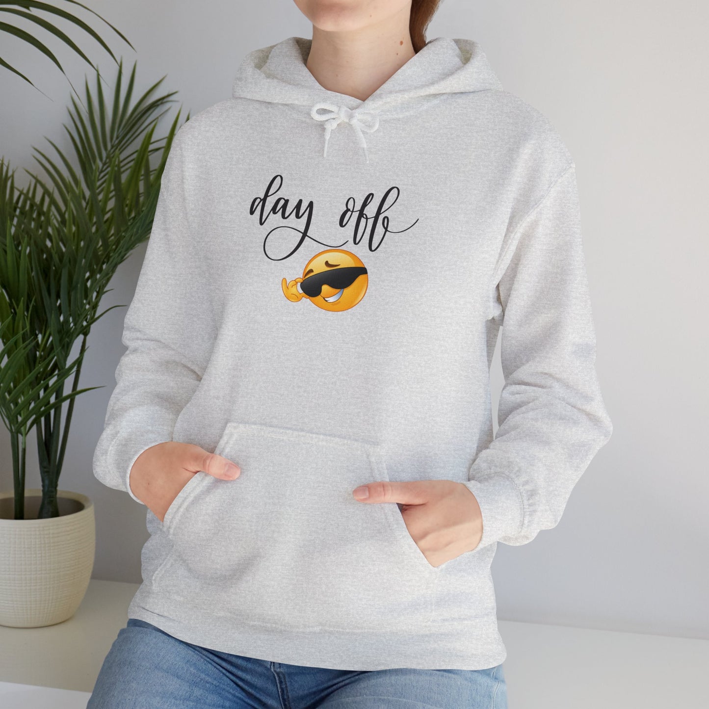 Day Off - Unisex Heavy Blend™ Hooded Sweatshirt